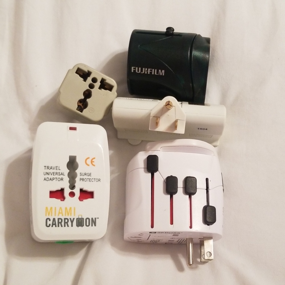 5 all in one travel adapters